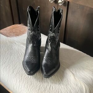 Tony Lama Boots